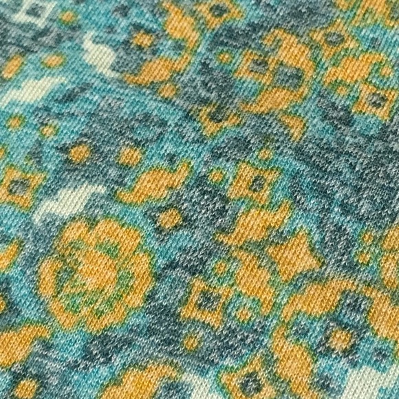 LulaRoe - Like New - Large - Randy - Picture 2 of 3